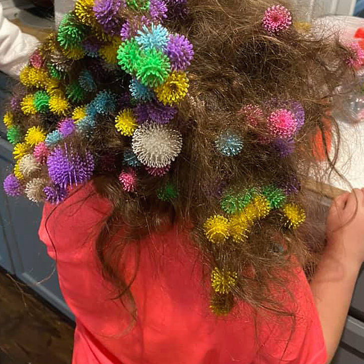 messy hair Bunchems

https://www.facebook.com/lisa.tschirlig/posts/10218939064575307

https://app.asana.com/0/1135954362417873/1199892312991212/f

Credit: Courtesy Lisa Tschirlig Hoelzle